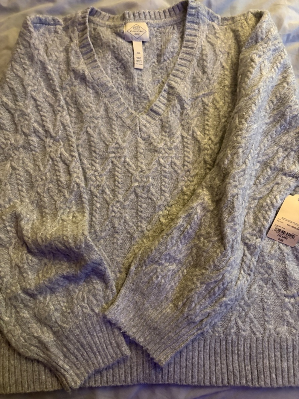 Women’s XXL  vneck knit sweater